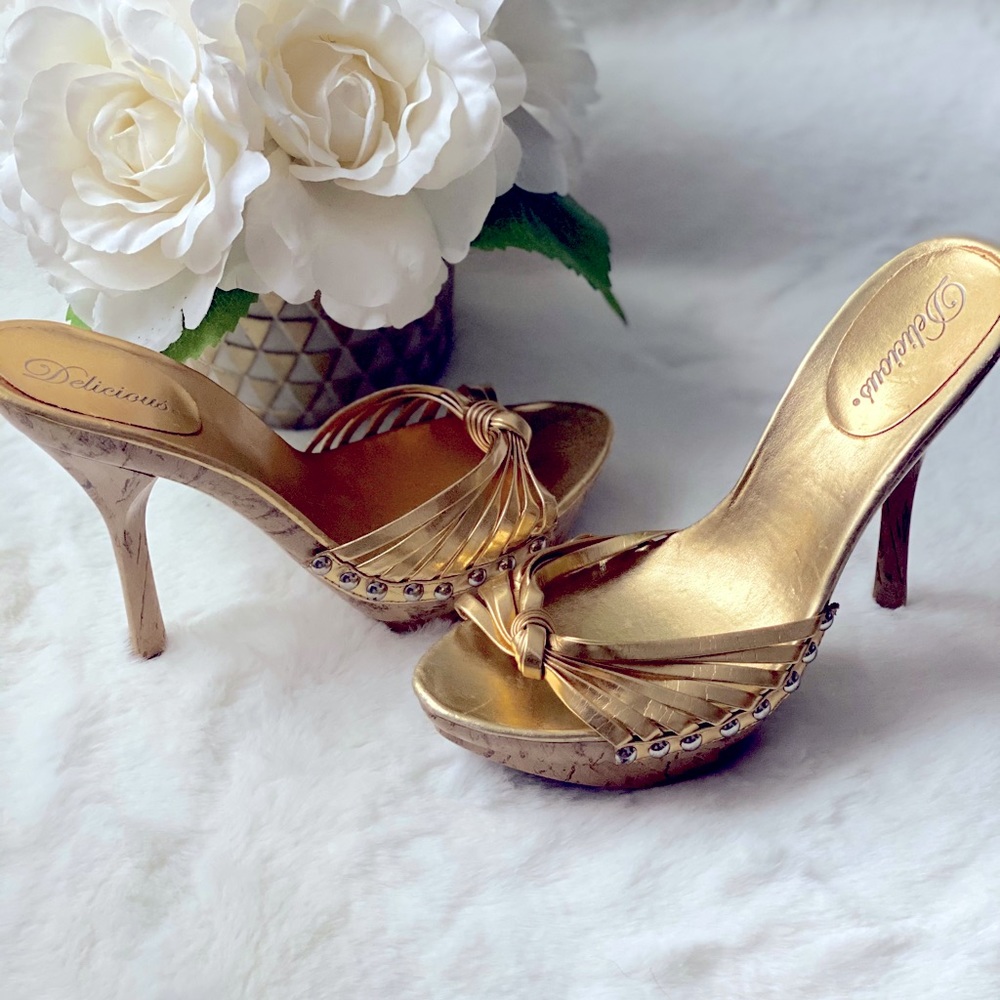 Gold Clogs Platform Sandals